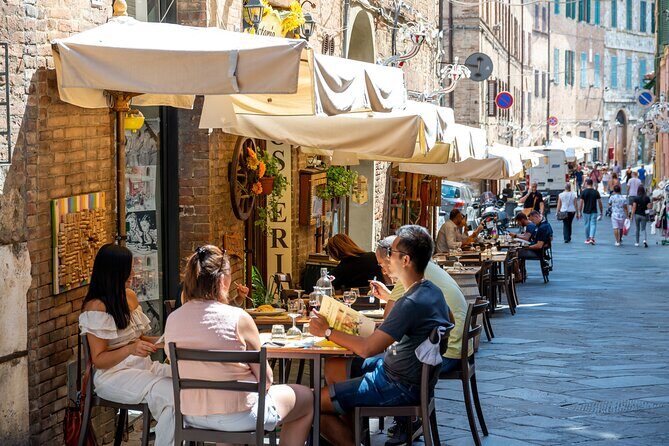 Pisa’s Ultimate Food Tour: Full Tuscan Meal by Do Eat Better - Stop 3 at Ponte di Mezzo: Cecina, chickpea-flour flatbread done right