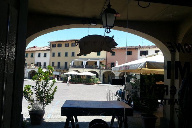 Private Chianti Classico Tour with wine and food tasting in a Historic Estate - Greve in Chianti: the short village stop that sets the mood