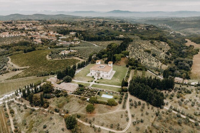 Private Chianti Safari: Off Road Tuscany Wine Tour with Lunch from Florence - A private 8-hour Chianti safari that actually moves