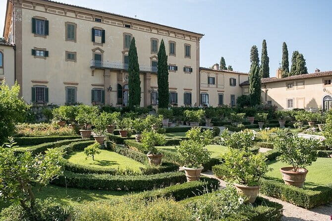 Private Chianti Safari: Off Road Tuscany Wine Tour with Lunch from Florence - Who should book this off-road Chianti day (and who might not)