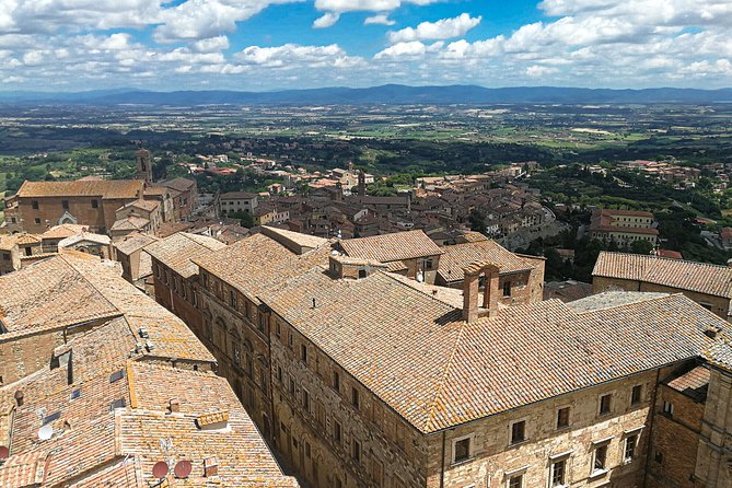 Private Guided Tour of Montepulciano with wine tasting - Fun facts that make Montepulciano feel like a real place