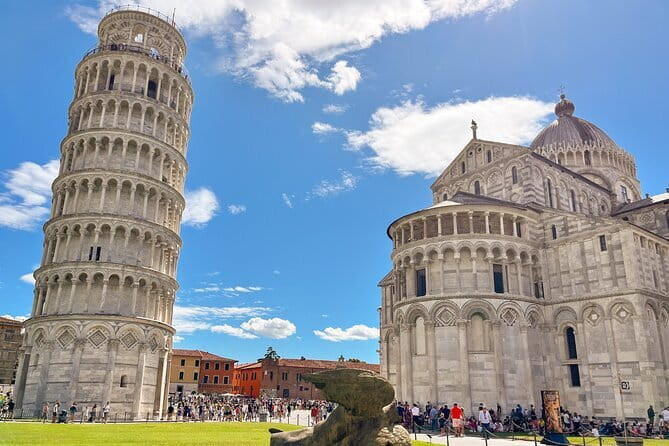 Private Guided Tour: Siena, San Gimignano and Chianti Day Trip from Florence - San Gimignano: tower houses and a more free-time pace