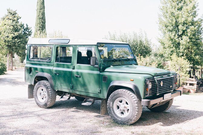 Private Off Road Wine Tour in Chianti - Entering Chianti the Right Way: Vintage SUV, Not a Bus