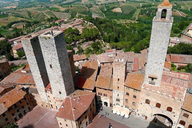 Private Tour in San Gimignano - Rocca of Montestaffoli: scenic walking without the big production
