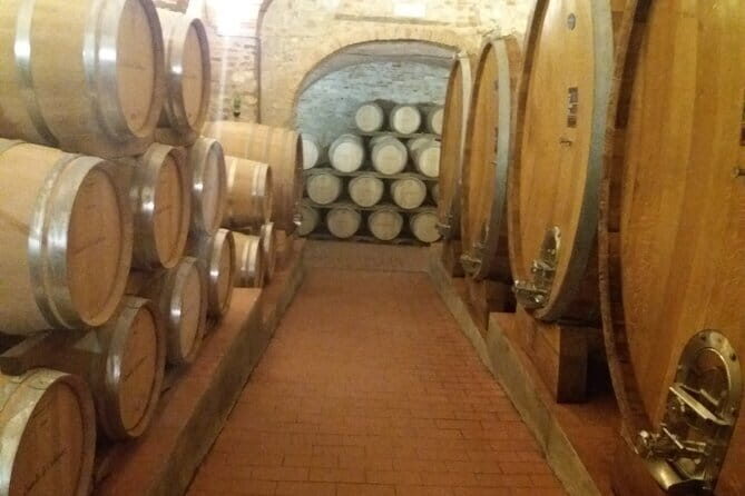 Private Tour in San Gimignano and Chianti Day Trip from Florence - Poggio Amorelli: the Chianti lunch and tasting stop where the day’s flavor lands