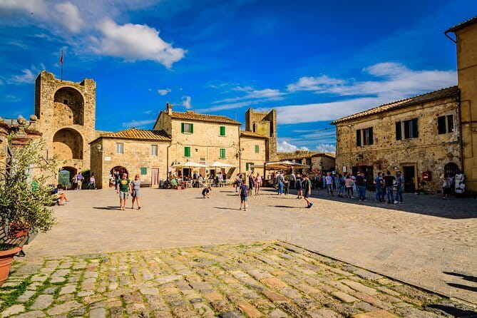Private Tour to Tuscan Jewels in one day:Siena, Monteriggioni, S.Gimignano, Pisa - Siena: Duomo Time When You Want Medieval Beauty, Not a Marathon
