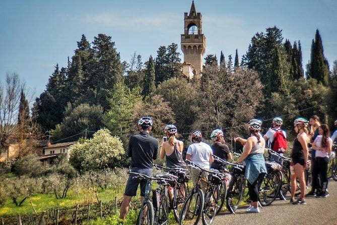 Private Tuscany Vespa Tour - Riding your own Vespa: automatic gears and a safety-first briefing