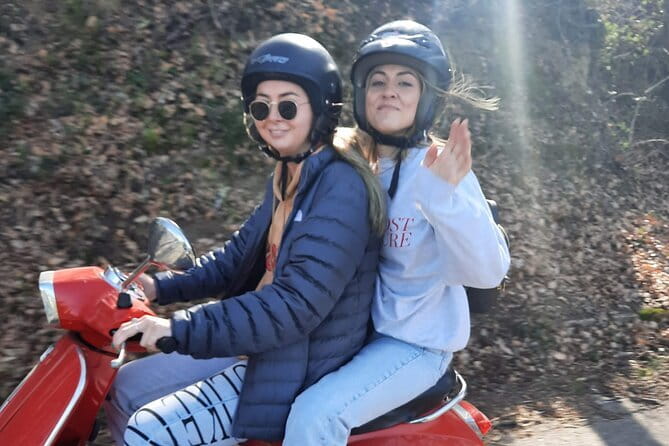 Private Tuscany Vespa Tour - The minivan transfer: why it makes the whole day easier