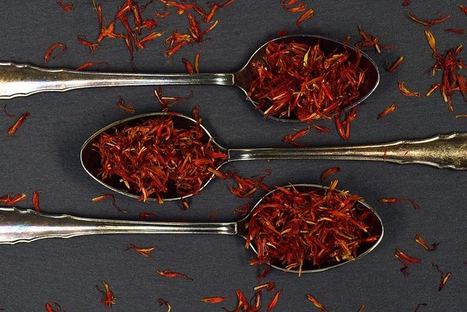 Private Wine & Evo Oil Tasting with Saffron Meal - Private and in English: good for small groups and couples