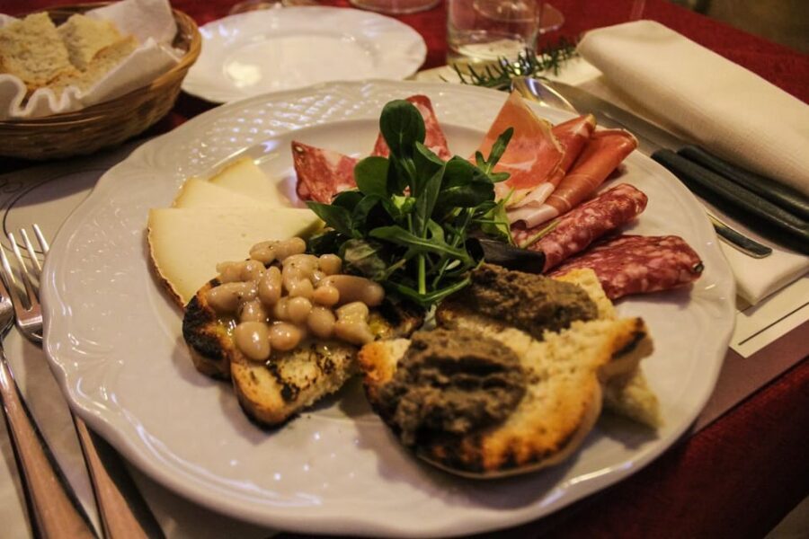 ROMANTIC WINE TOUR FOR 2 - Wine Tour in Chianti (Tuscany) - San Gimignano: Towers, Shopping, Gelato, and 200 Steps