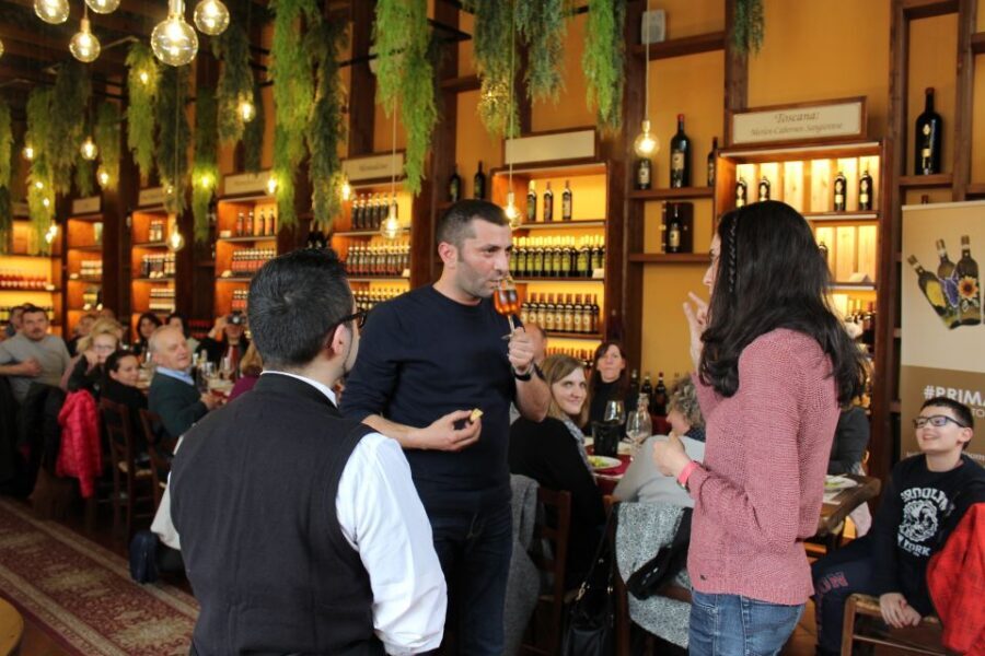 San Gimignano: 2-Hour Wine & Gourmet Tasting with Drinks - The Wine Lineup: Chianti DOCG, Vernaccia DOCG, and a Dessert Finish