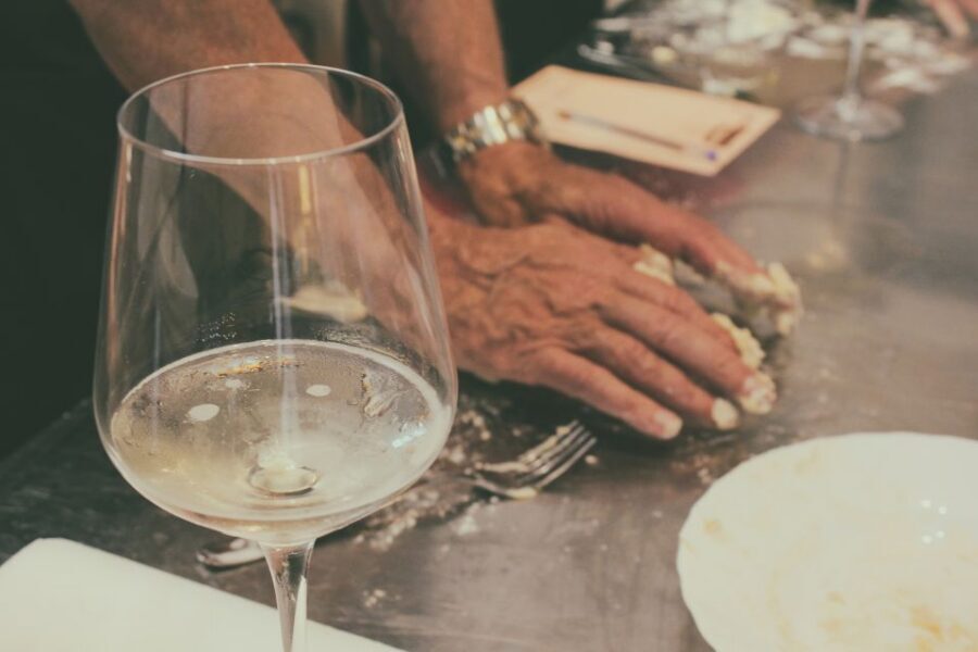 San Gimignano: Truffle Cooking Class with Wine Tasting - Wine, oil, and truffle: the Tuscany trio (and how it feels in practice)