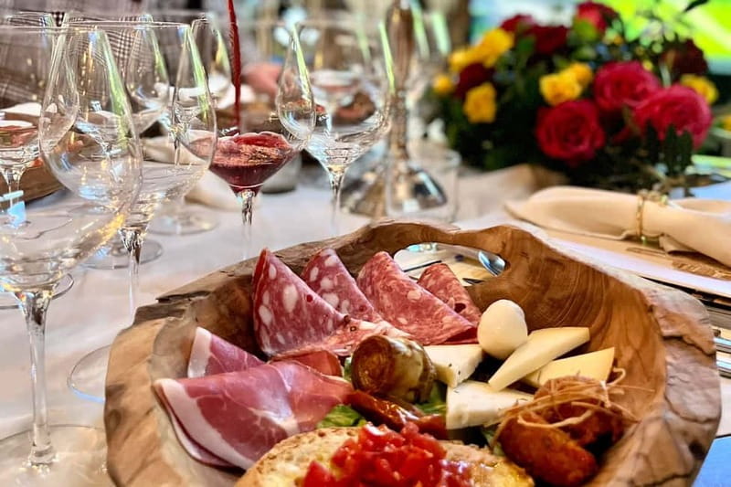 San Gimignano: Wine and Oil Tasting with Tuscan Appetizers - What You Taste in the Wine Flight: Reds, Whites, and Blend Clues