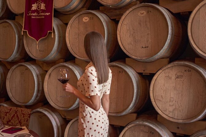 San Gimignano Wine Tour and tuscan appetizer for small group - The winery connection: Tenuta Torciano Winery and why it matters