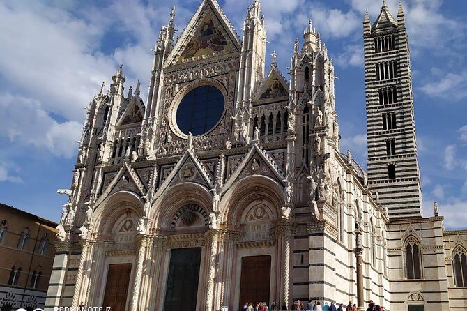 Siena and San Gimignano from Rome: Wine Tasting Tour in Tuscany - Siena’s Duomo Area: Exterior Colors and What You Can Actually See