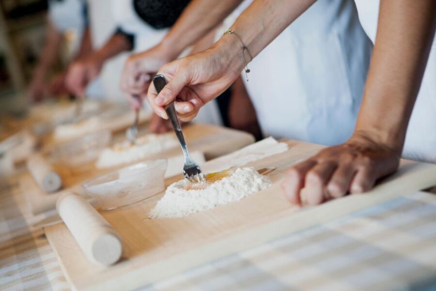 Siena countryside: cooking class in a real Tuscan farmhouse - Hands-on cooking for traditional Tuscan pasta and desserts