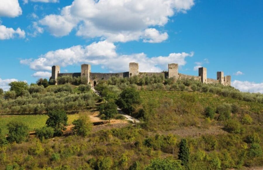 Siena: San Gimignano, Chianti & Montalcino Small-Group Tour - Montalcino’s stronghold: walking the town at the right speed