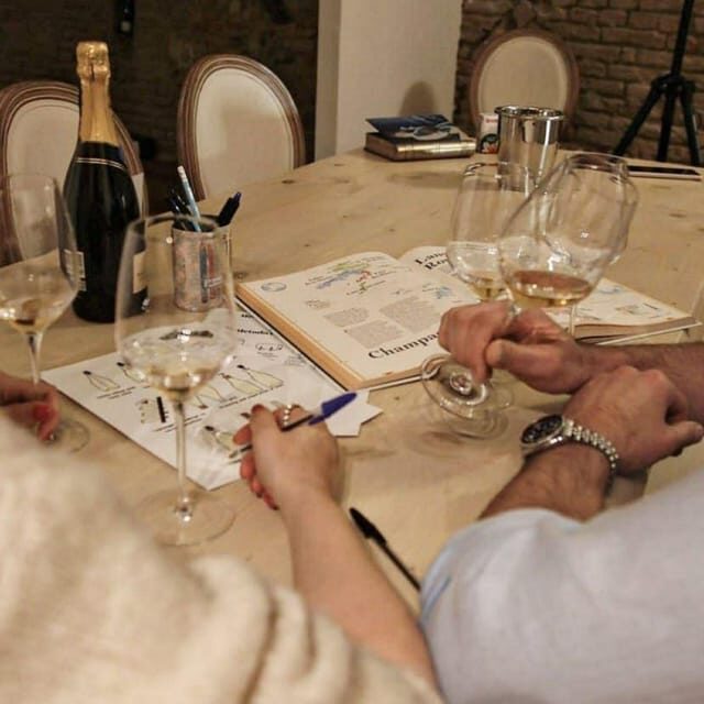 Siena: Wine tasting Experience with Tuscan Sparkling Wines - Key things that make this tasting worth your hour