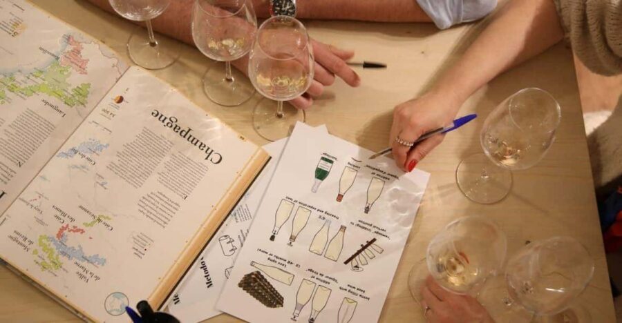 Siena: Wine tasting Experience with Tuscan Sparkling Wines - The educator factor: why the teaching makes the tasting stick