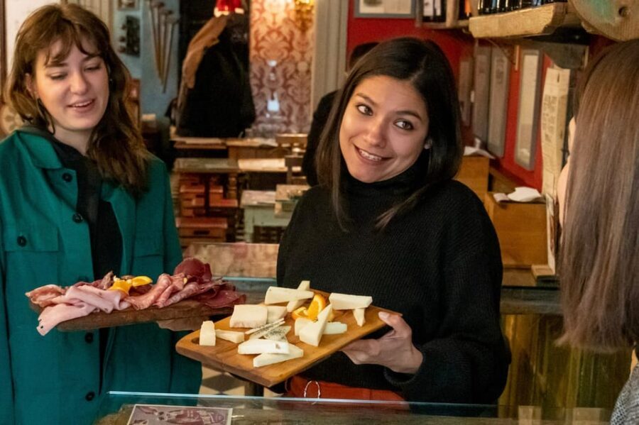 Taste of Tuscany: Food & Wine tour with Florentine Cuisine - The heart of the tour: family eateries and Tuscan standards