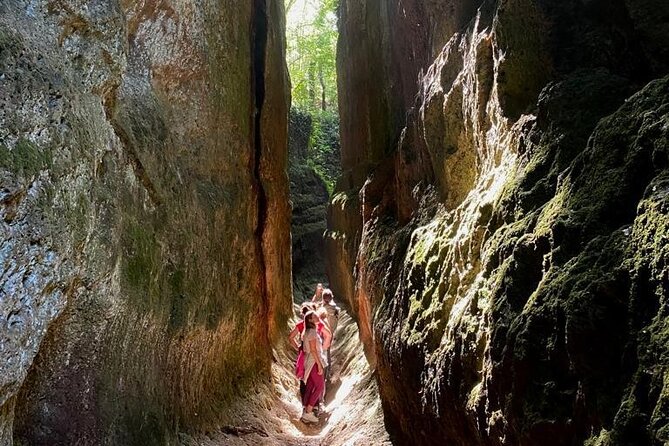 Tomb Hunting and Trekking Adventure in Sovana - Who this Sovana tomb adventure suits best