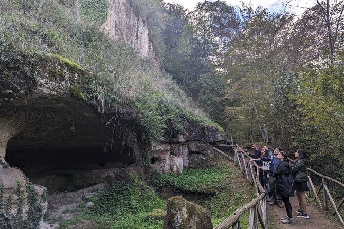 Tomb Hunting and Trekking Adventure in Sovana - Practical tips so the trek feels good, not hard