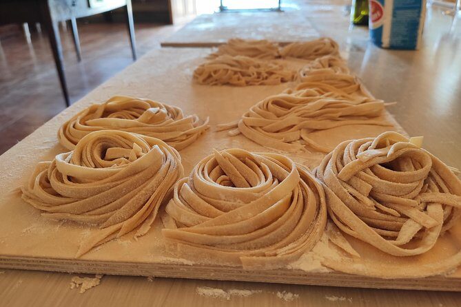 Traditional Cooking Class in San Gimignano - Who should book this San Gimignano pasta class