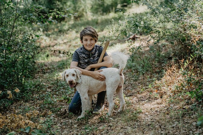 Truffle Hunting in Tuscany - The interpreter’s role: turning truffle hunting into understanding