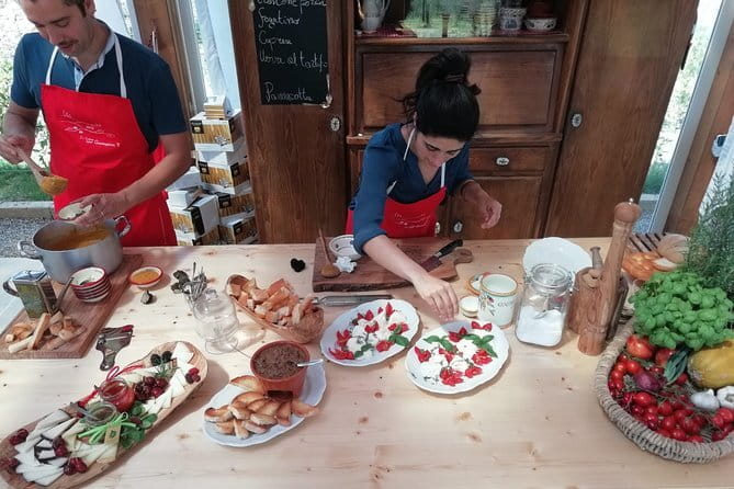 Truffle Hunting in Tuscany (private tour) - Private truffle hunting from Florence, with the dog-and-hunter focus