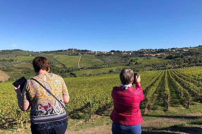 Tuk tuk in Chianti - Greve in Chianti Square: Your First 30 Minutes of the Region