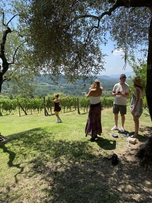Tuscan Wine Tour by van from Pisa - Wine tasting at the second winery: paired with garden food and local staples