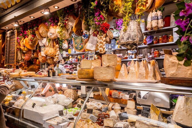 Tuscany Sunset Vespa Tour - Chianti wine and olive oil tasting: why this stop hits