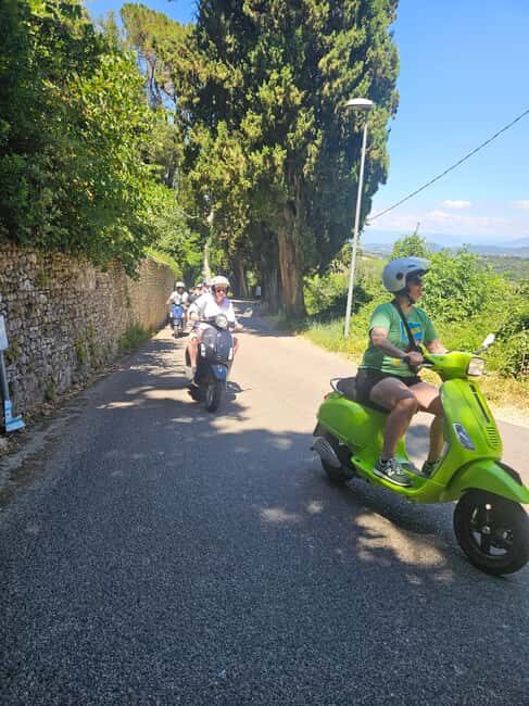 Tuscany: Vespa Tour with Traditional Lunch - Traditional lunch on the farm: what you can expect to eat