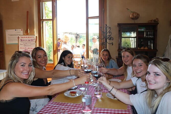 Tuscany Wine Tastings with Panoramic View - Florence to Chianti - Stop one: Chianti winery tour + white and red tastings