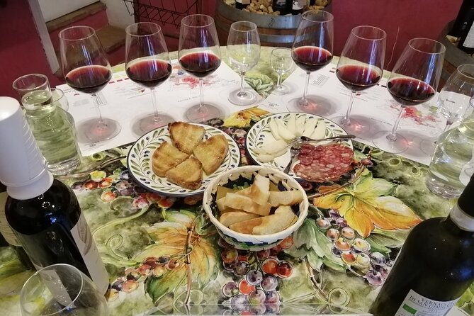 Wine Class - Tuscan Classics - Finger-food pairing that actually teaches you what to order