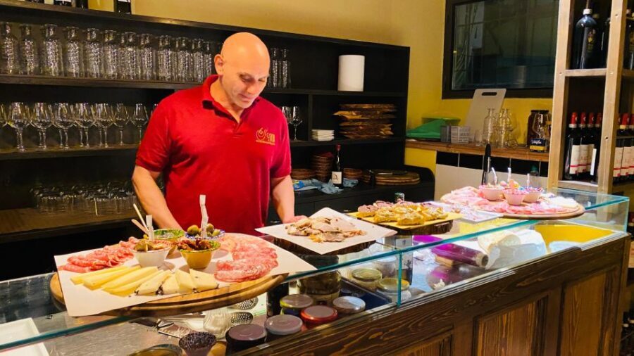 Wine Tasting Experience with Three Types of Tuscan Wine - Timing it right in your Florence day plan