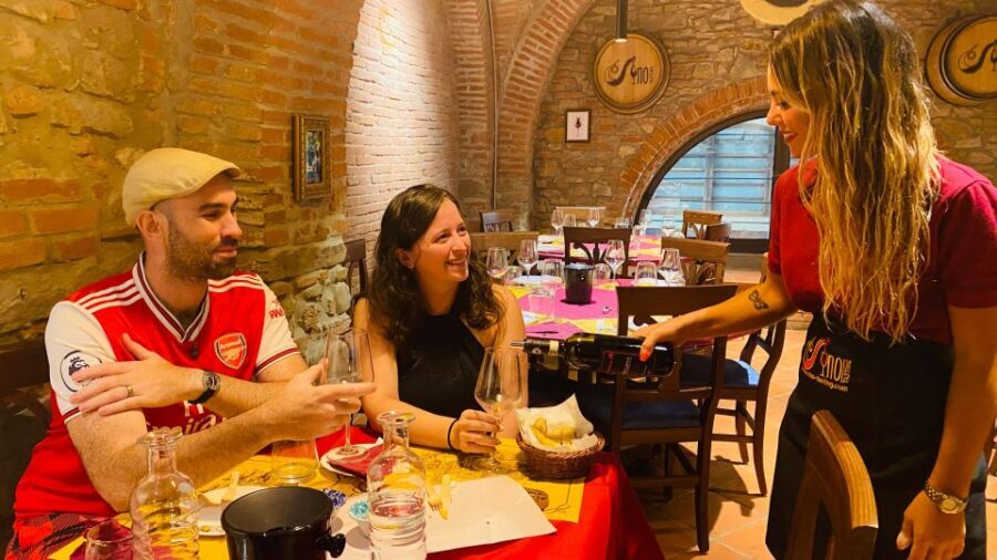 Wine Tasting Experience with Three Types of Tuscan Wine - Pairing food fast: olives, bruschetta, salami, and prosciutto